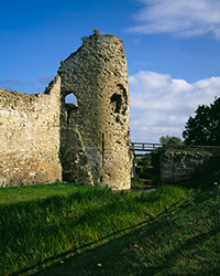 The gatehouse tower of Pevensey Castle